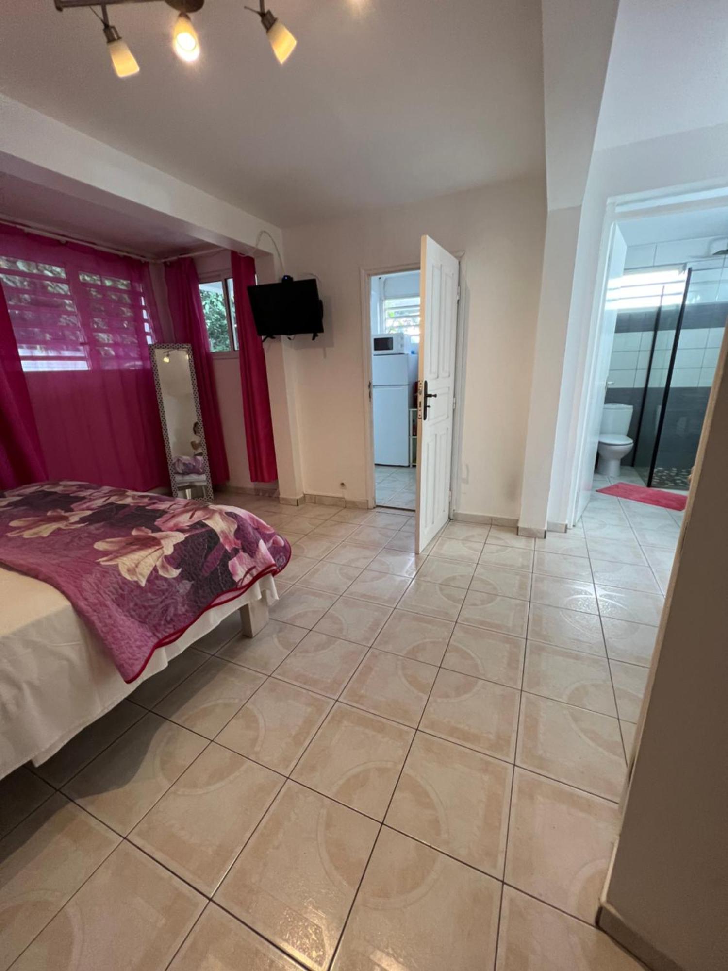 Location Tropical Apartment Sainte-Anne  Exterior photo