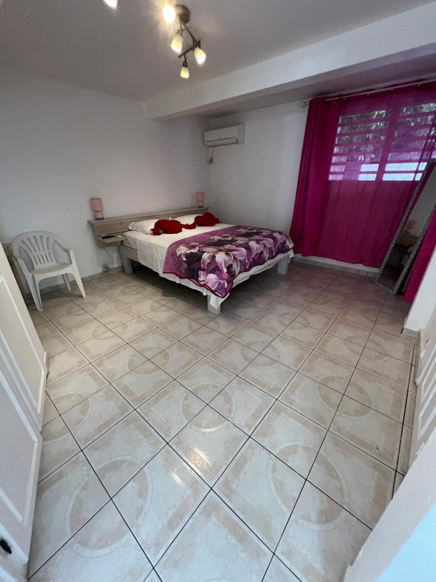 Location Tropical Apartment Sainte-Anne  Exterior photo