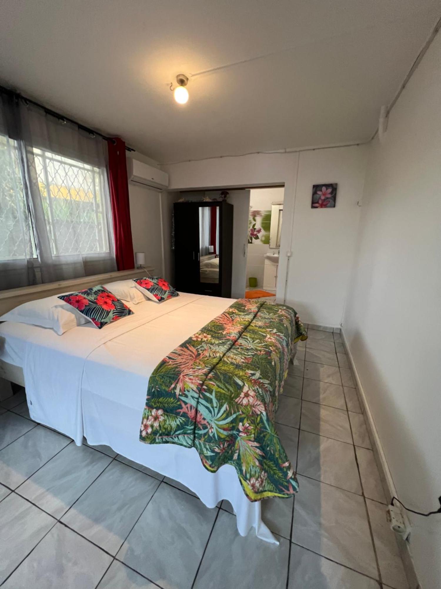 Location Tropical Apartment Sainte-Anne  Exterior photo